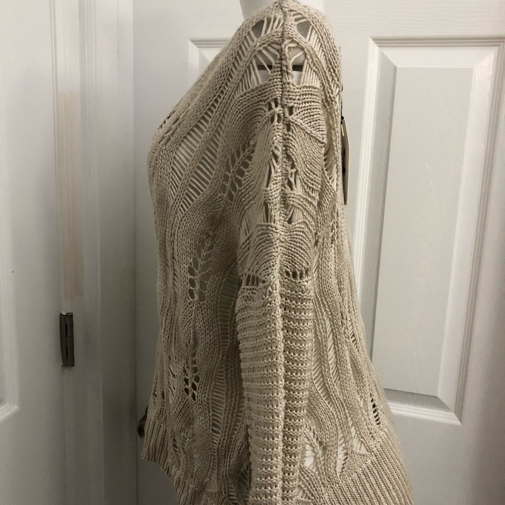 Brand new Heartloom sweater